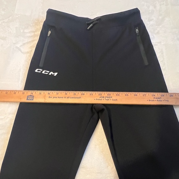 CCM HOCKEY TEAM FLEECED CUFFED JOGGER - Black, size Youth Large HOCKEY - Picture 9 of 12